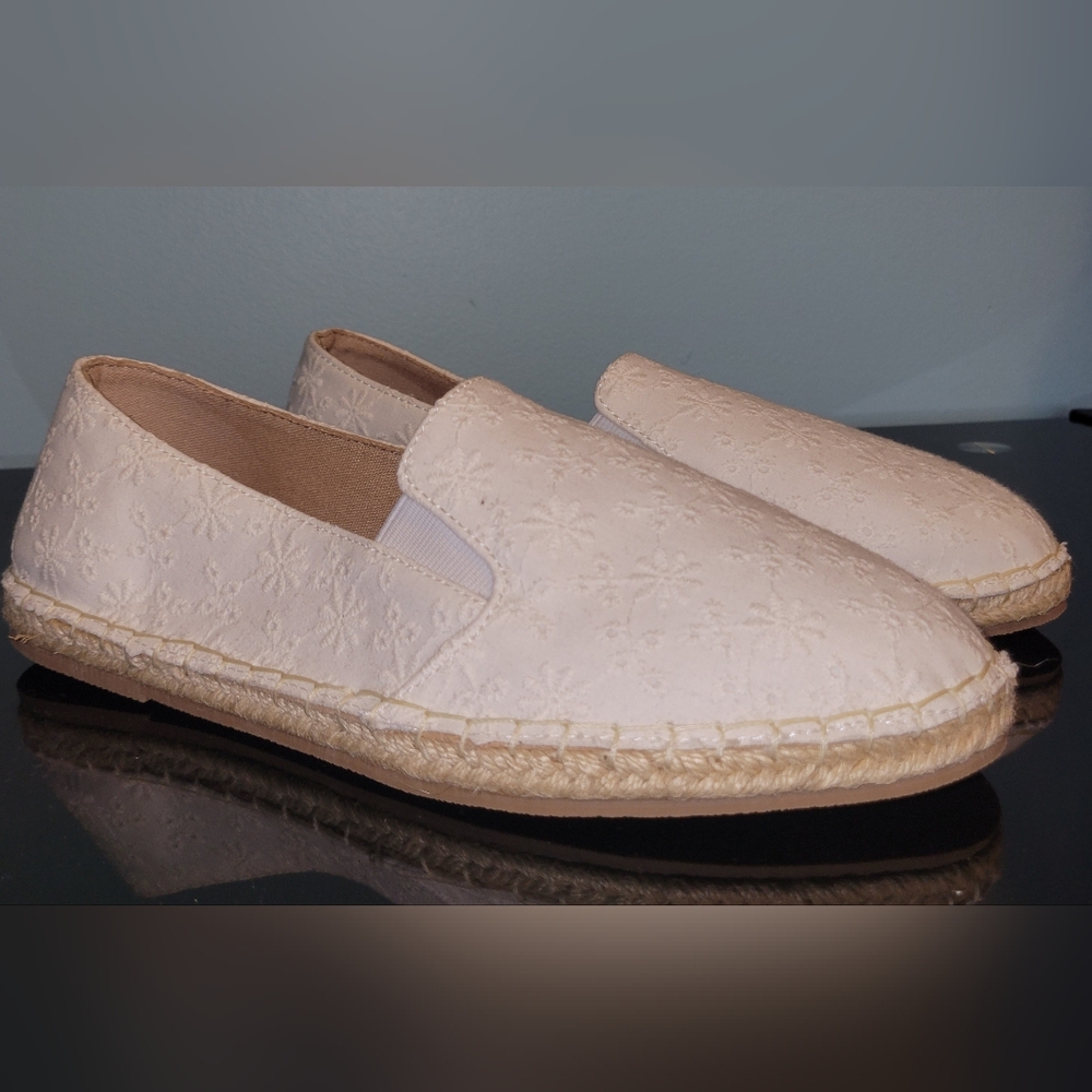 Torrid eyelet white espadrilles 8WW